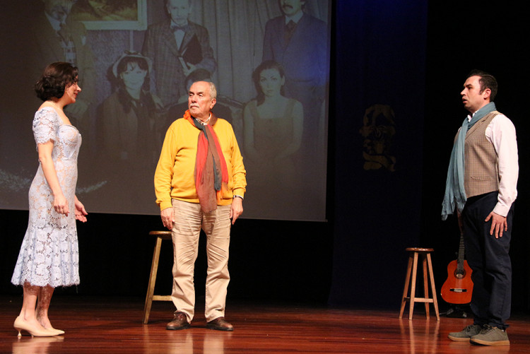 “Bu Işıltılı Hayali Ben Seçtim” Müzikal Tiyatro